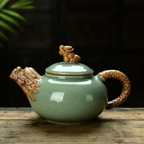 Chinese Ceramic Dragon Teapot 220 ml