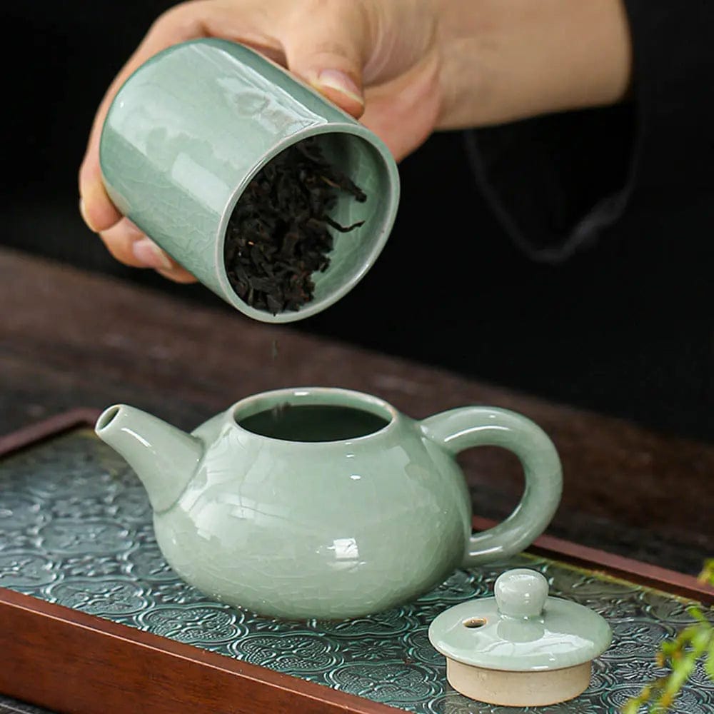 Chinese Ceramic Tea Set with Carrying Case – Green Tea Set with 8 Cups
