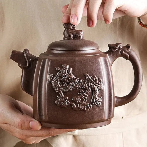 Chinese Clay Teapot with Dragon Motif, 500 ml