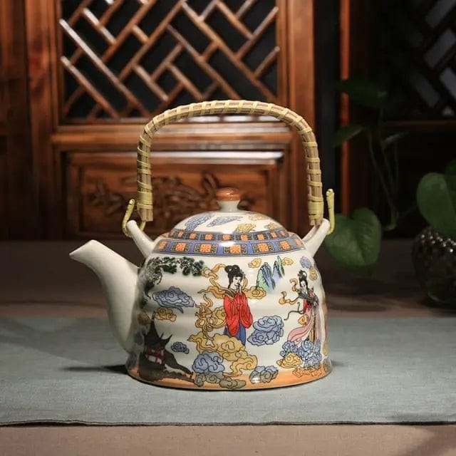Chinese Porcelain Teapot Clouds 900ML