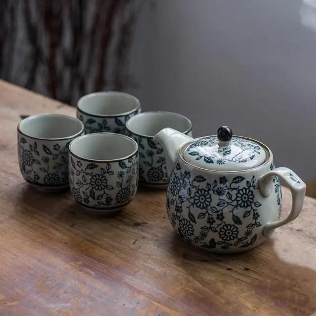 Chinese Porcelain Teaset Large Flowers 480 ml