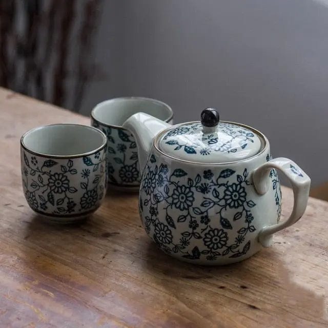 Chinese Porcelain Teaset Large Flowers 480 ml