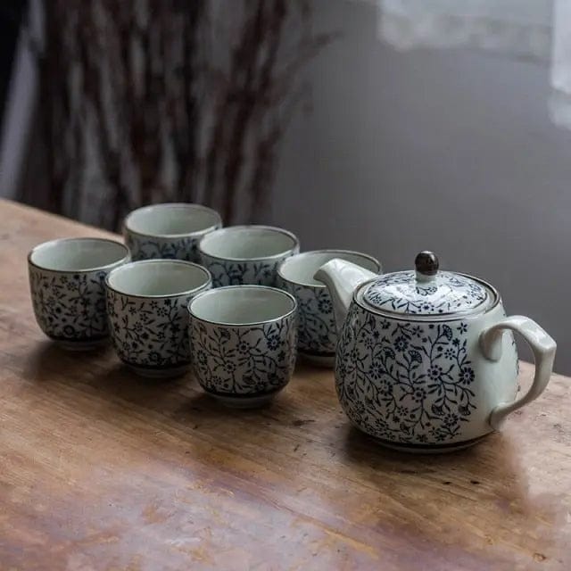 Chinese Porcelain Teaset Small Flowers 480 ml