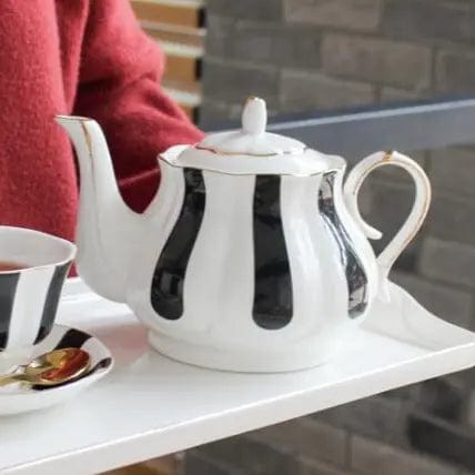English Porcelain Teapot with Black Stripes, 860 ml