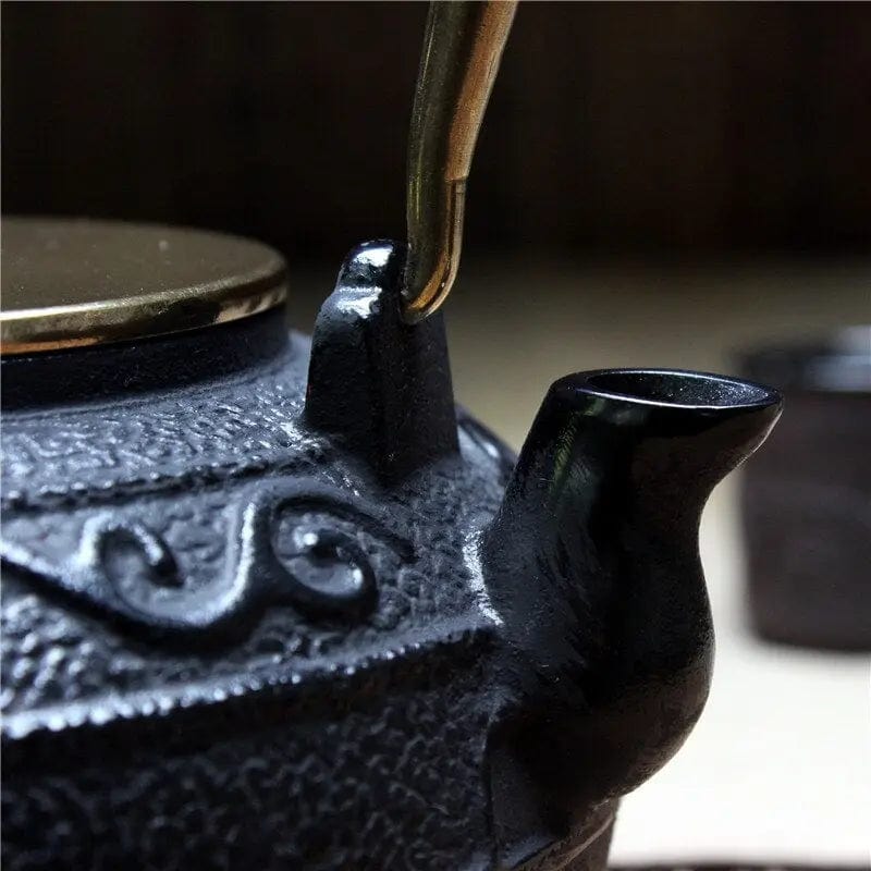 Imperial Japanese Cast Iron Teapot 900ML