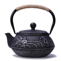 Japanese Cast Iron Teapot with Fish Motifs 900ml
