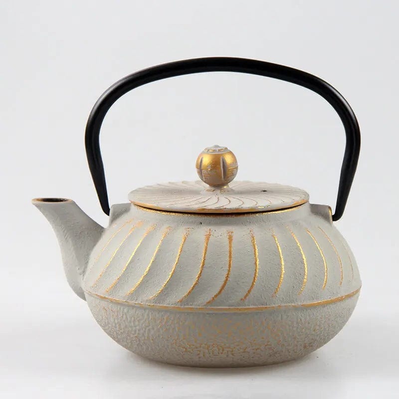 Japanese Cast Iron Teapot with Gold Reliefs 700ml