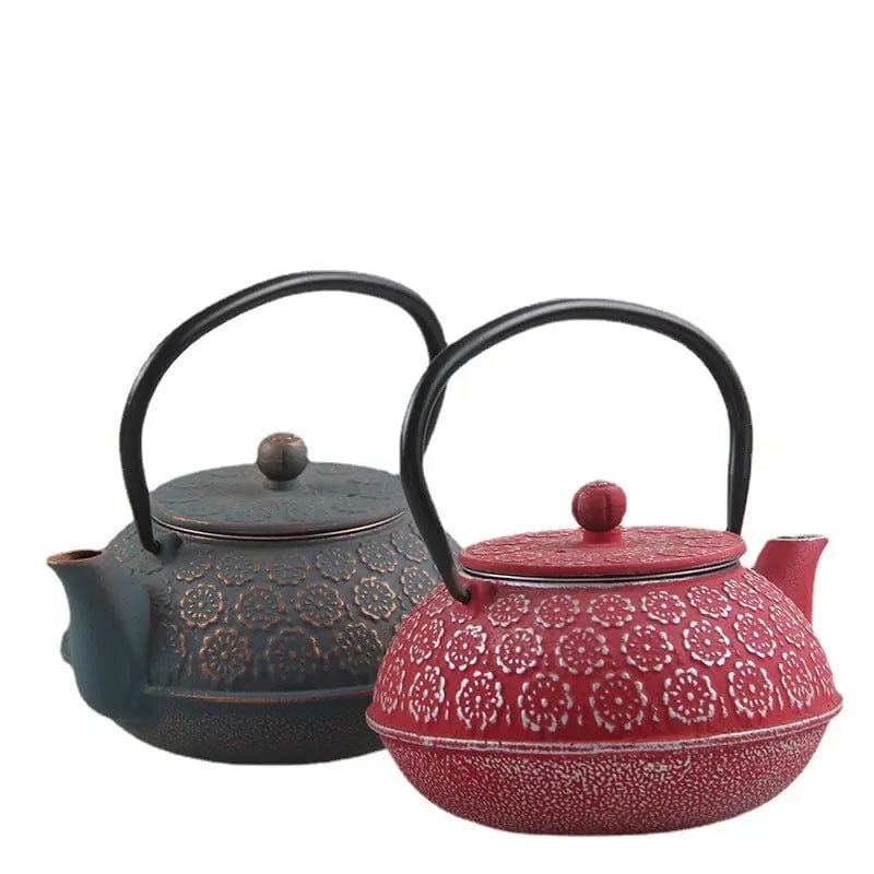 Japanese Cast Iron Teapot with Raised Floral Pattern 600 ml