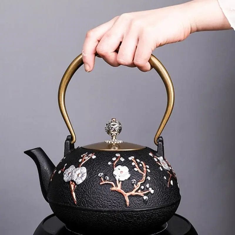 Japanese Cast Iron Teapot with White Cherry Blossom, 1.2 Liter