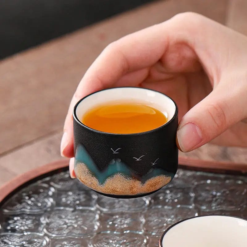 Japanese Ceramic Tea Set with Mountain Motifs – 360 ml Teapot and 4 Cups