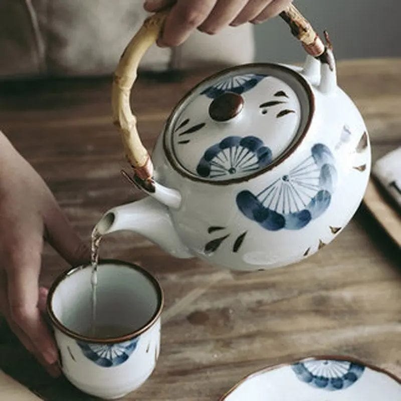 Japanese White and Blue Porcelain Teapot 500ML