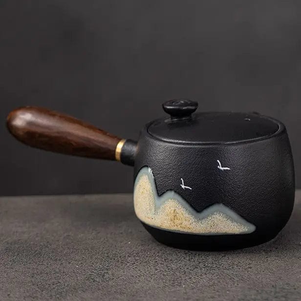 Kyusu Japanese Teapot in Black Ceramic with Design 320ml