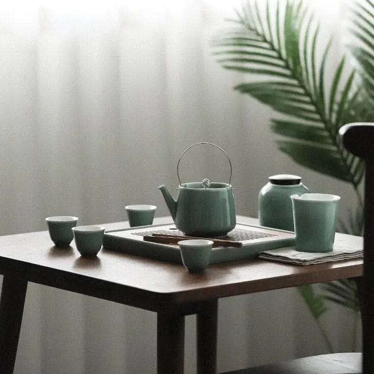Luxury Japanese Ceramic Tea Set with Wooden Tray – Teapot 350 ml and 6 or 8 Cups